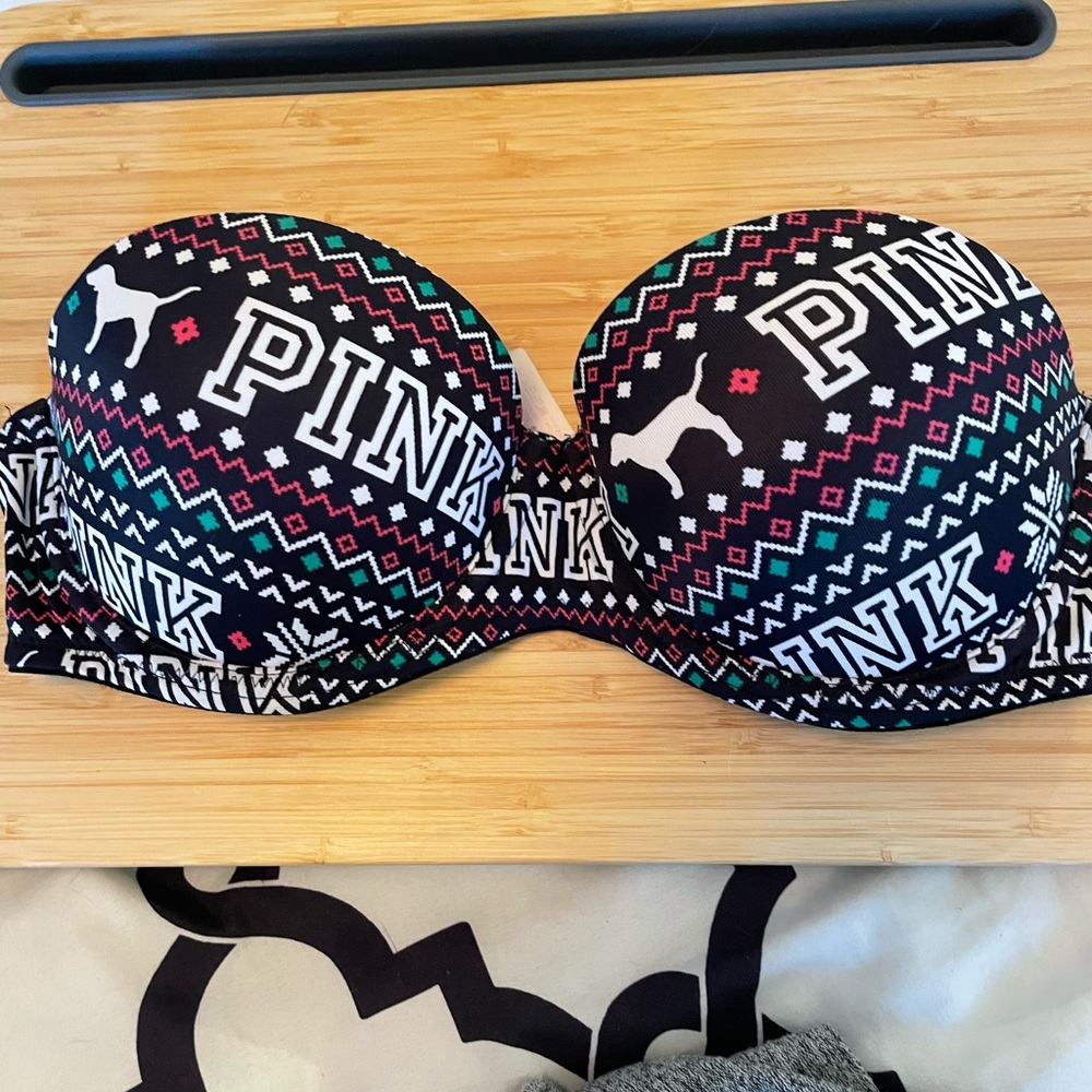 Strapless holiday underwire bra